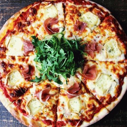 50 pizzát könnyű elkészíteni