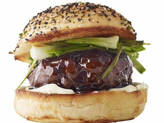 Hamburger Hoisin mártással (23. sz.)