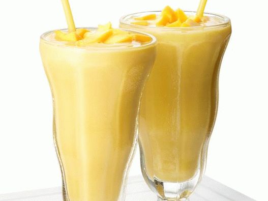 19. Turmix mangóval és joghurttal