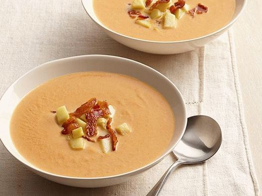 2. Leves almával és szalonnával