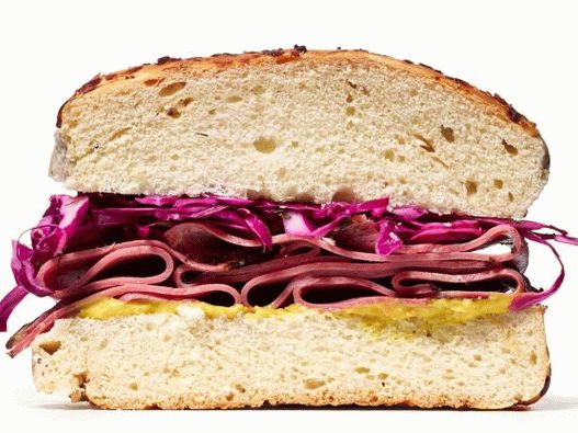 Szendvics pastrami és káposzta (2. sz.)