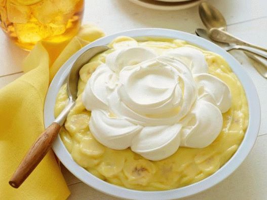 Photo American Banana Pudding with Cookies