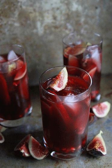 Narancs és gránátalma Sangria fényképe