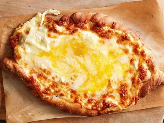 Adjarian Khachapuri (Adjaruli Khachapuri)