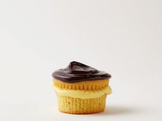Photo Boston Cream Cupcakes