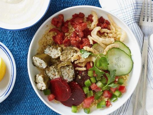 Millet Bowl fotó Dolma és Hummus mártással