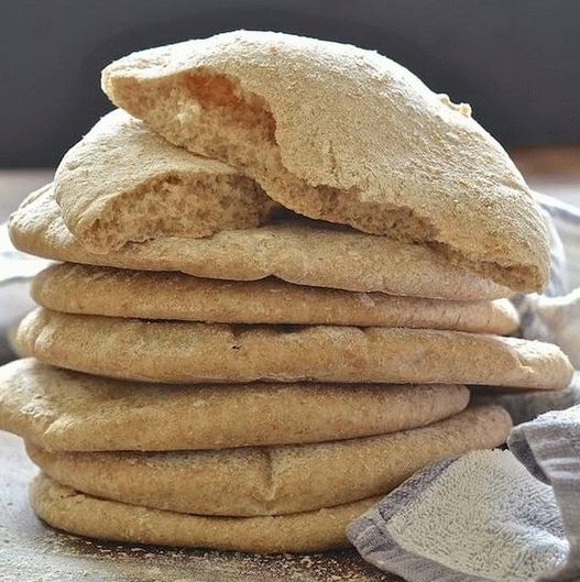 A teljes szemű pita fényképe
