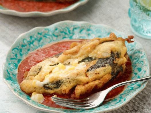 Fénykép Chilei relinókól (sajt chili paprikával töltve)