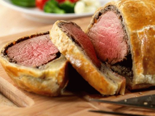 Beef Wellington fényképe osztriga pasztával