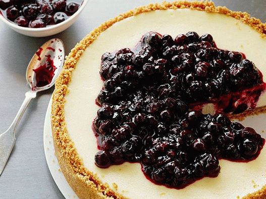 Fotós tökéletes sajttorta áfonyamártással