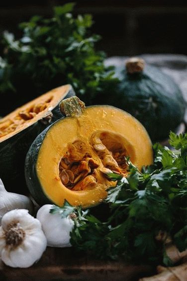 Fotó Hogyan vágjuk Butternut tököt és tököt