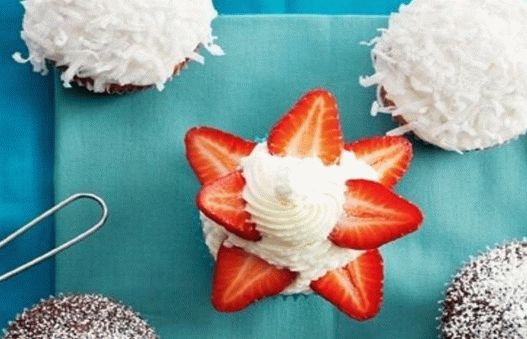 Fénykép Cupcakes with Coconut Glaze