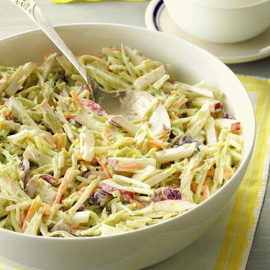 Fotó brokkoli káposzta saláta savanyú öntettel