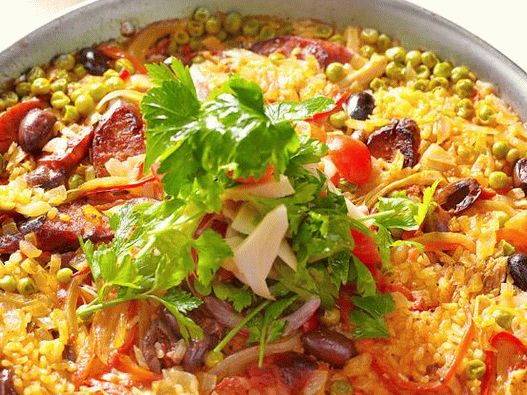 Fénykép Chicken Paella és Chorizo   kolbászról