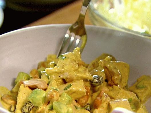 Fénykép csirke saláta curry szósszal