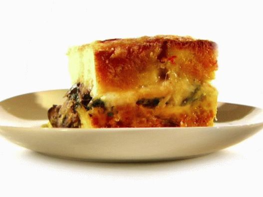 Fotók Lasagna kenyérrel, gombával és spenóttal