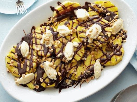 Grillezett ananász desszert Nutella-val