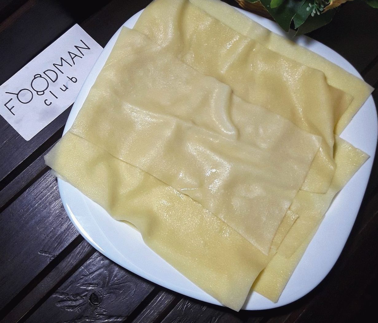 „”