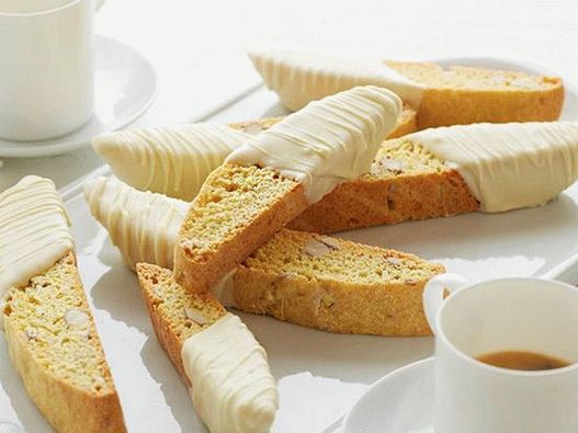 Az étel fényképe - Biscotti mandulával, citrommal és jegesedéssel