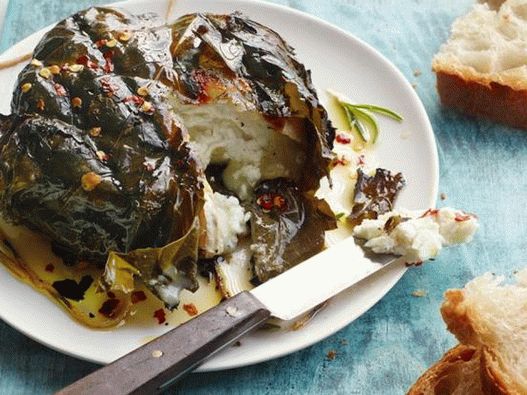 Grillezett kecskesajt szőlőlevélben