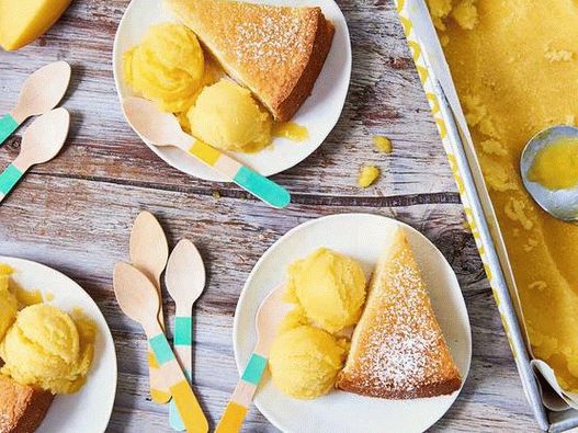 Photo Mango sorbet Amarettoval, kandírozott gyümölcs és mézeskalács