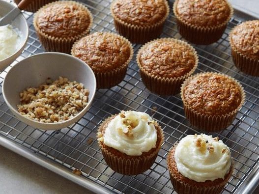 Fotós sárgarépa cupcakes sajtkrémmel