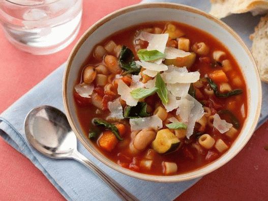 Az étel fotója - Minestrone leves a lassú tűzhelyben