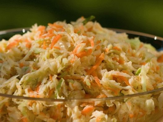 Fotó fűszeres-édes Coleslaw