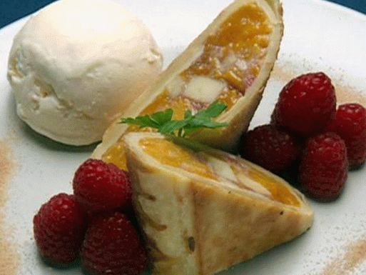 Photo Peach strudel