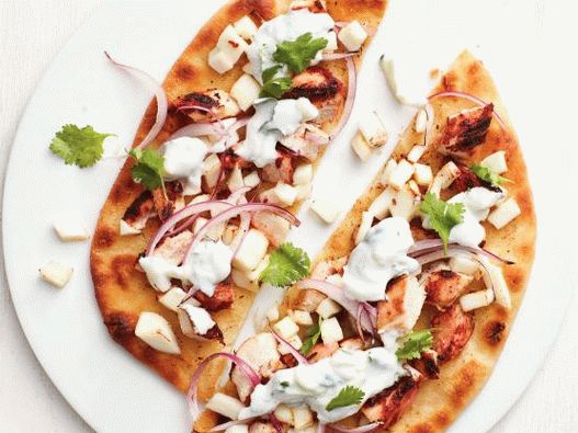 Fotó indiai pizza tandoori csirkével