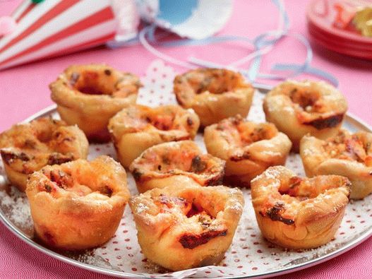 Fotó pizza csirkével muffin formájában
