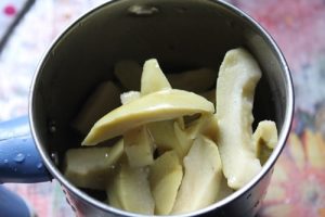 „”