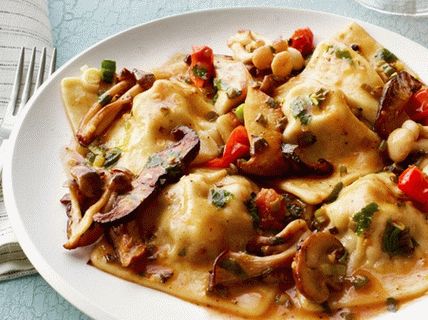 Fénykép Ravioli gombával és szalonnával