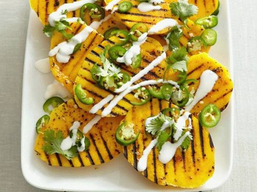 Grillezett mangó jalapenókkal
