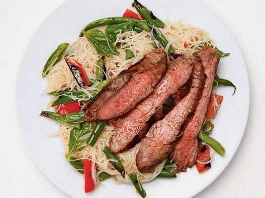 Fotó rizs tészta szárnyas steakkel thai nyelven