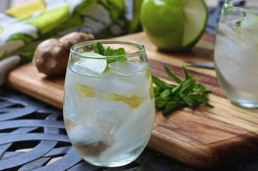 Fotós Sangria menta fehérborból