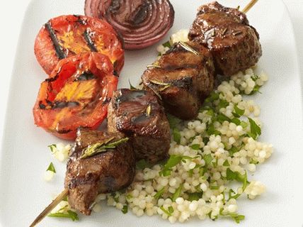 Fénykép Marha Kebab kuszkuszból