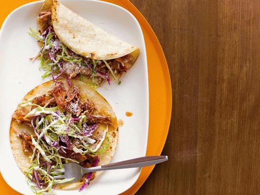 Fénykép Tacos-ból sertés pörkölt borral