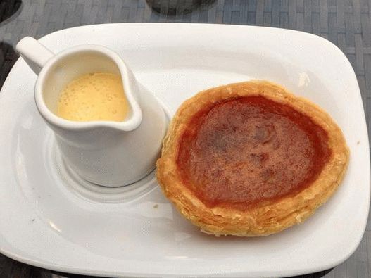 Fotó Hagyományos Bakewell puding