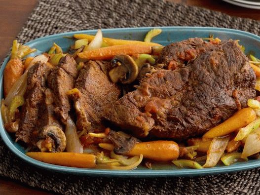 Fotós párolt sült marhahús zöldségekkel