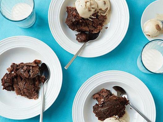 Fotó lassan mozgó Brownie lassú tűzhelyen