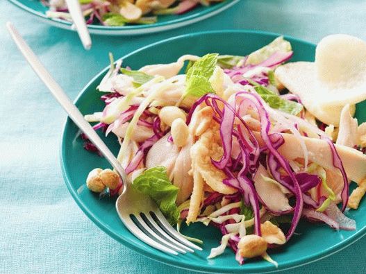 Fotó vietnami csirke saláta