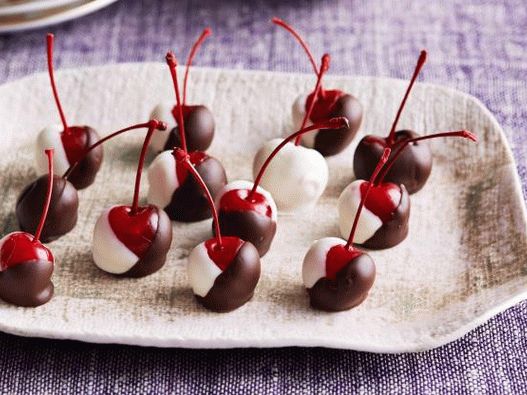 Photo Cherry in Chocolate