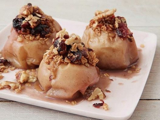 Fotóalmával töltött dió, áfonya, lassú tűzhelyen