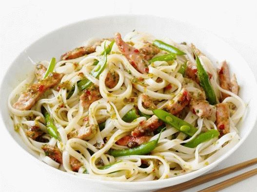 Fotó az ételről - thai stílusú sertéshús rizsmellével