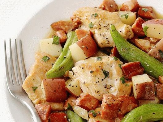 Fotó az ételről - Burgonya és okra pörkölt füstölt húsokkal